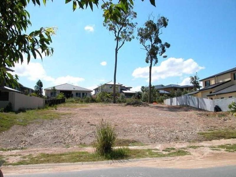 8 Andromeda Parade, Robina QLD 4226