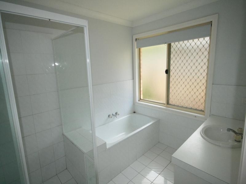 6 Banff Court, Robina QLD 4226