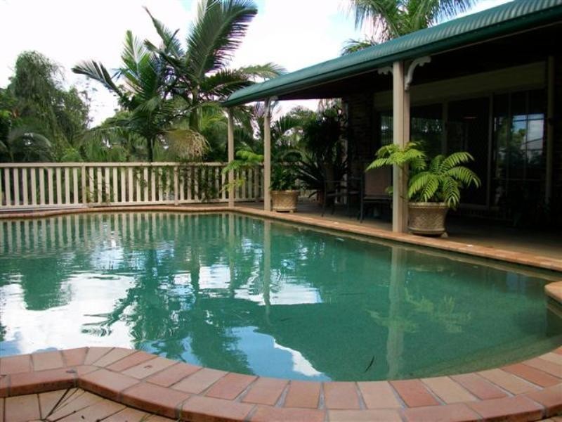 8 Oakmont Street, Robina QLD 4226