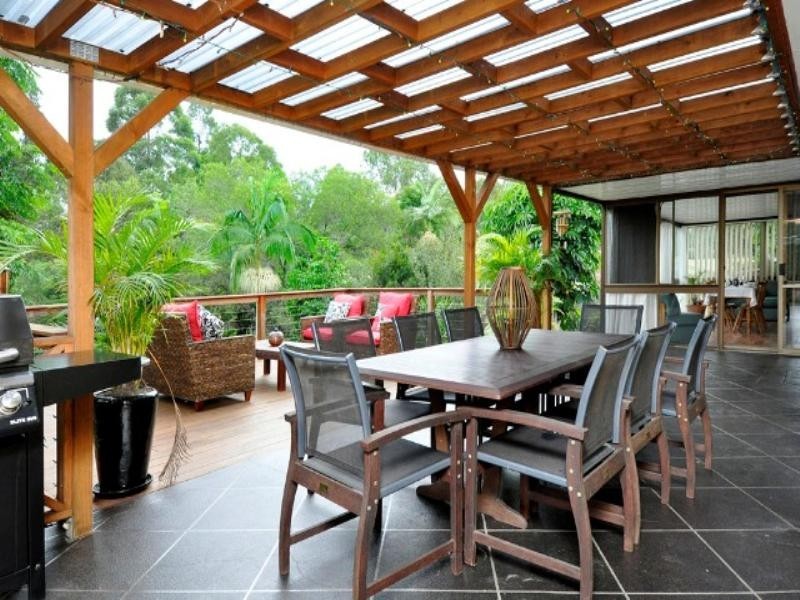 4 Coorabin Court, Tallebudgera QLD 4228