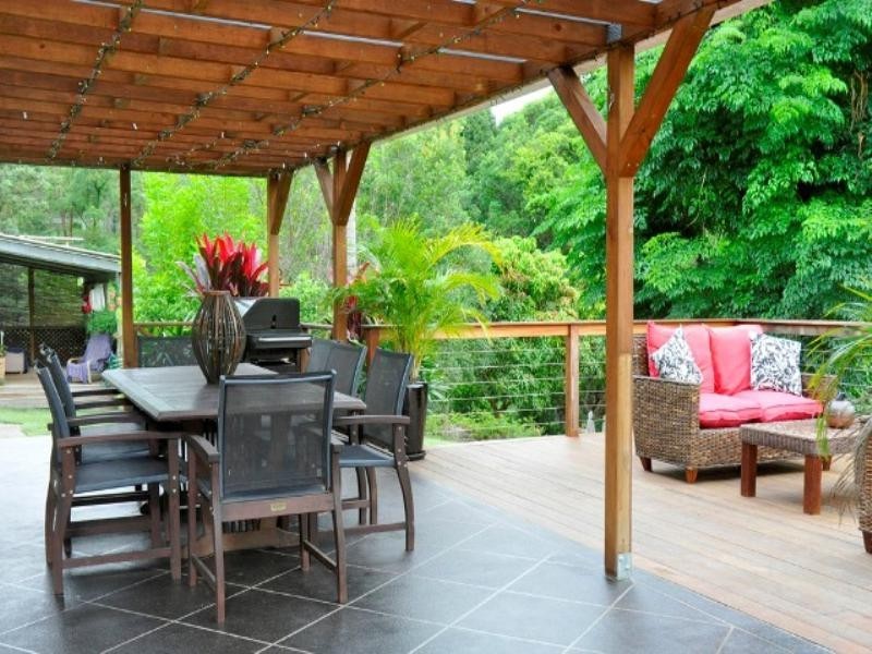 4 Coorabin Court, Tallebudgera QLD 4228