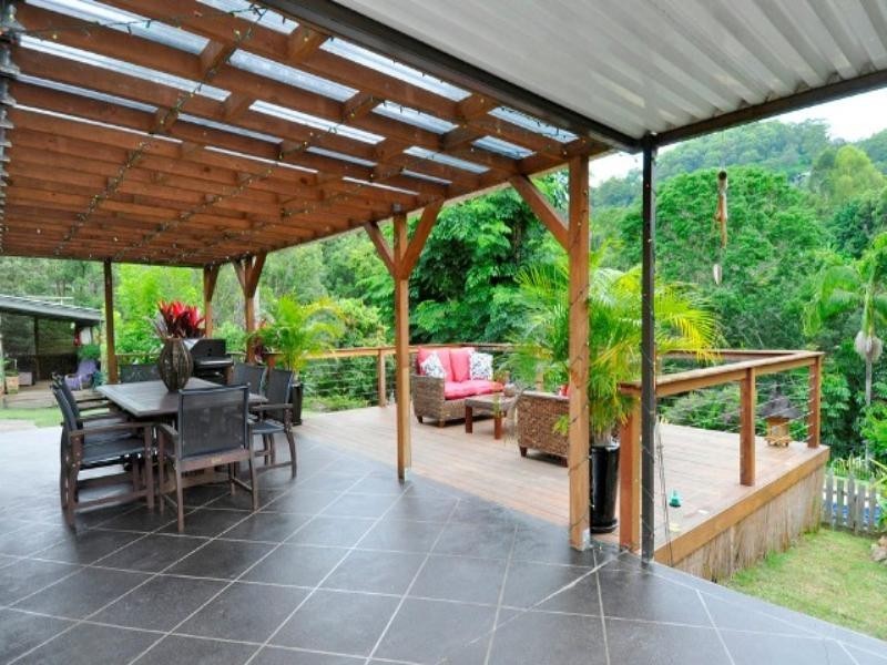 4 Coorabin Court, Tallebudgera QLD 4228