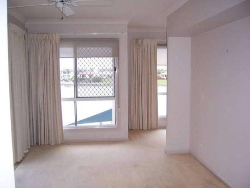 12 Massachusetts Court, Varsity Lakes QLD 4227