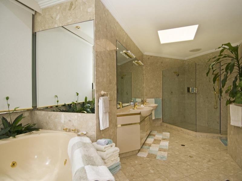 29 Firestone Court, Robina QLD 4226