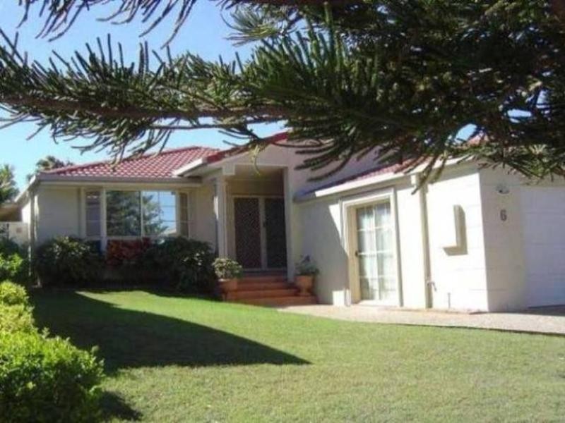 6 Templestowe Court, Robina QLD 4226