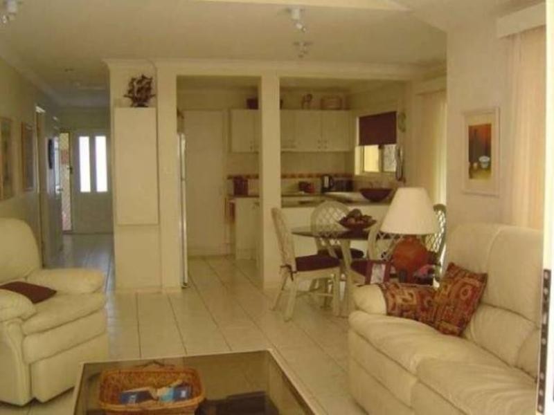 6 Templestowe Court, Robina QLD 4226