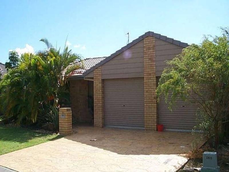 21 Parkside Circuit, Robina QLD 4226