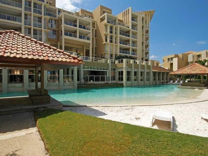 182/251 Varsity Parade, Varsity Lakes QLD 4227