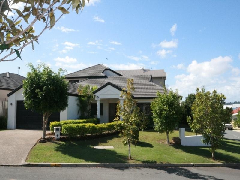 1 Tahoe Place, Varsity Lakes QLD 4227