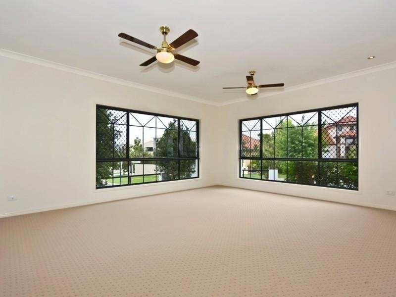 1 Tahoe Place, Varsity Lakes QLD 4227