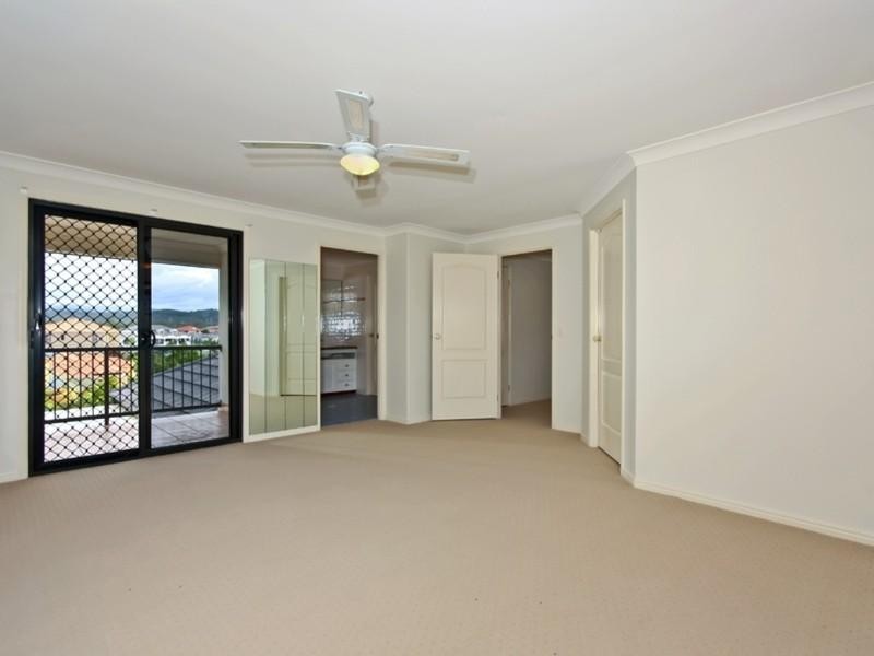 1 Tahoe Place, Varsity Lakes QLD 4227