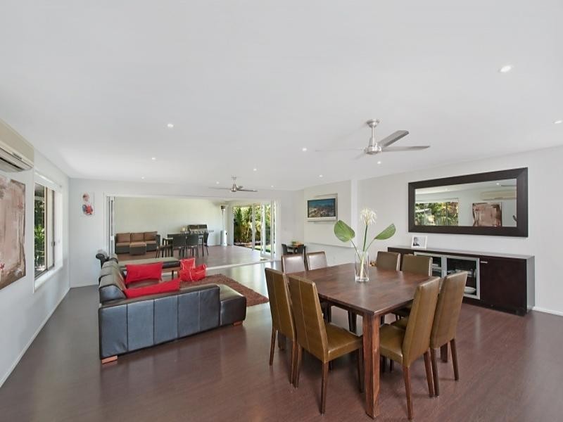 13 Port Drive, Mermaid Waters QLD 4218