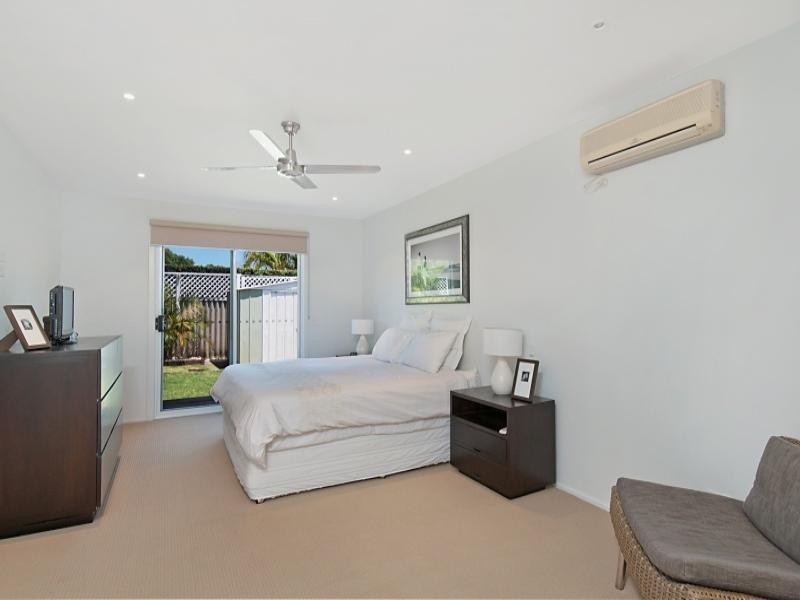 13 Port Drive, Mermaid Waters QLD 4218