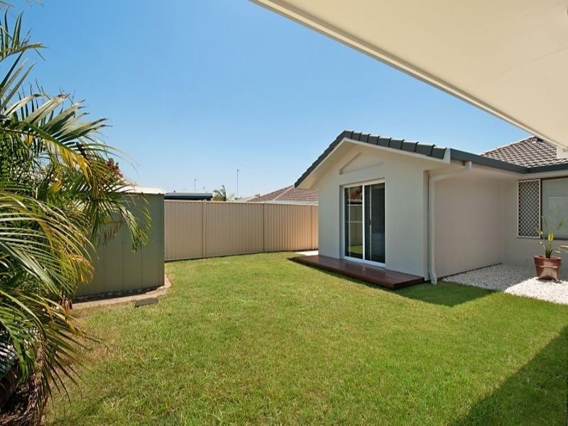 13 Port Drive, Mermaid Waters QLD 4218