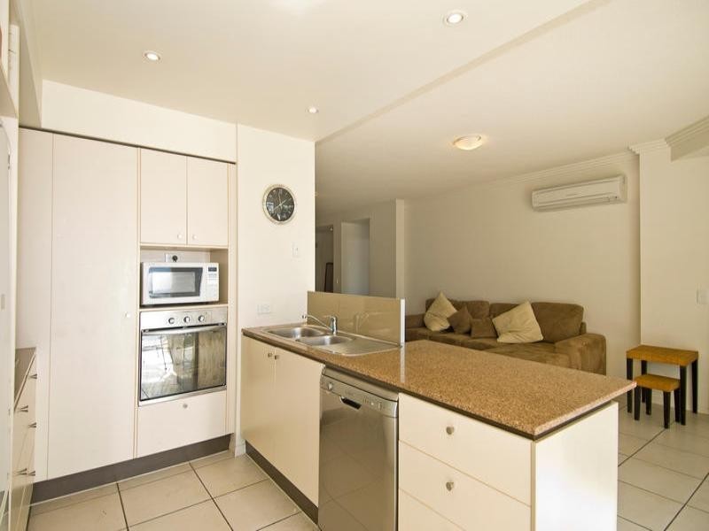 90/251 Varsity Parade, Varsity Lakes QLD 4227