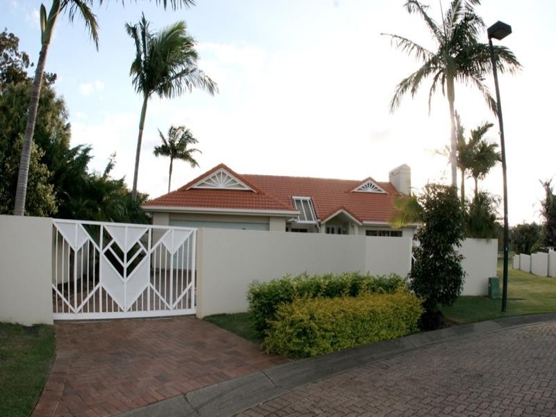 32/178 Palm Meadows Drive, Carrara QLD 4211