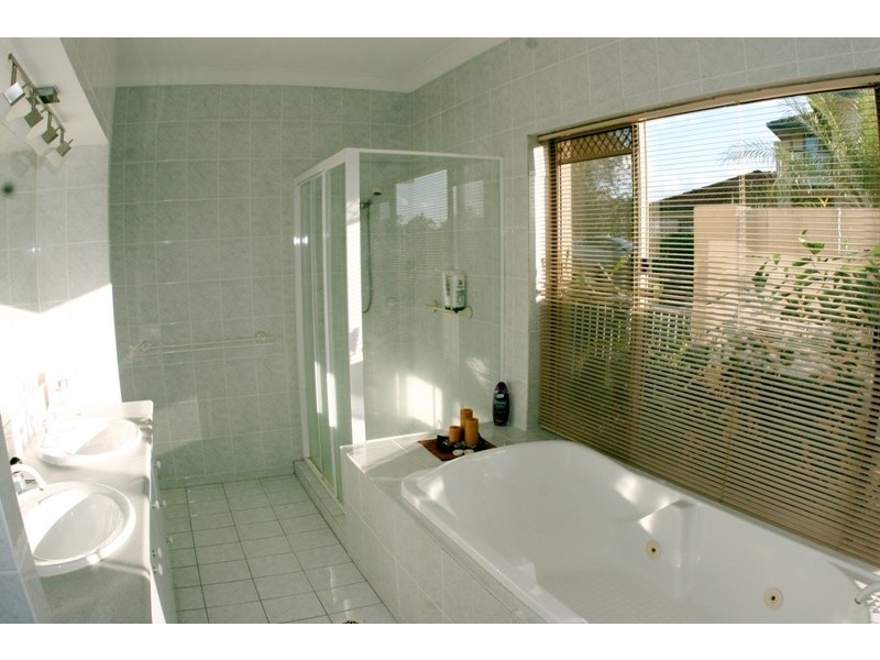 32/178 Palm Meadows Drive, Carrara QLD 4211