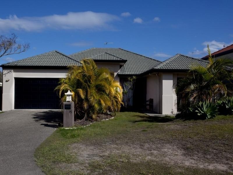 15 Montville Court, Varsity Lakes QLD 4227
