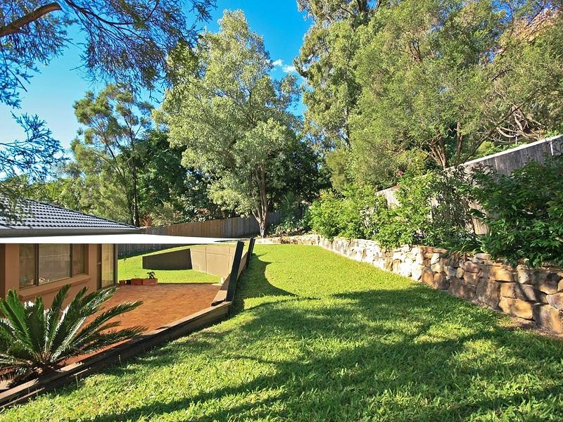 5 Sylvania Place, Robina QLD 4226