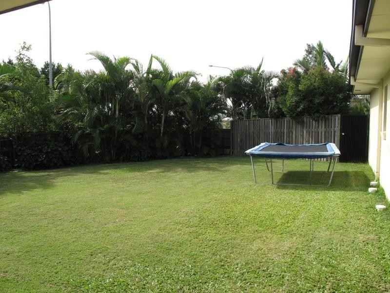 1 Bayswater Avenue, Varsity Lakes QLD 4227