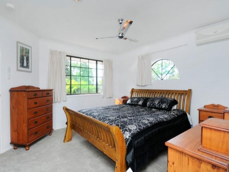 2 Fergus Court, Worongary QLD 4213