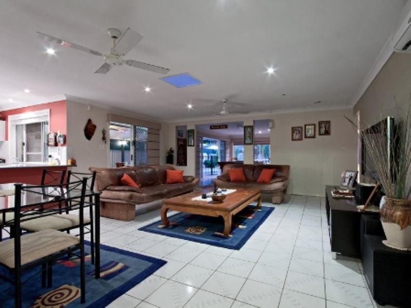 15 Camberwell Circuit, Robina QLD 4226