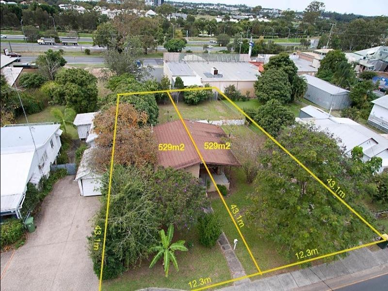 22-24 Robert Street, Mudgeeraba QLD 4213