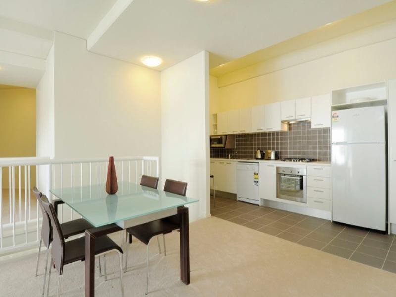 101-103/111 Lindfield Road, Helensvale QLD 4212