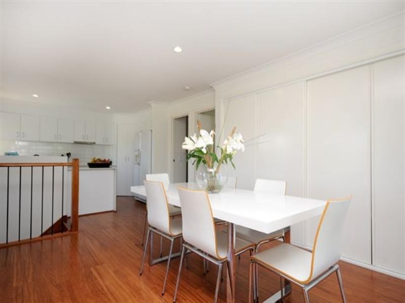 3/2 Castello Circuit, Varsity Lakes QLD 4227