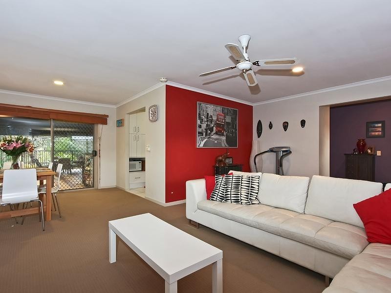 12 Parkdale Court, Robina QLD 4226