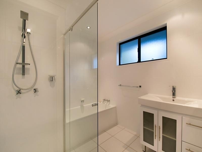 33 Bertana Drive, Mudgeeraba QLD 4213