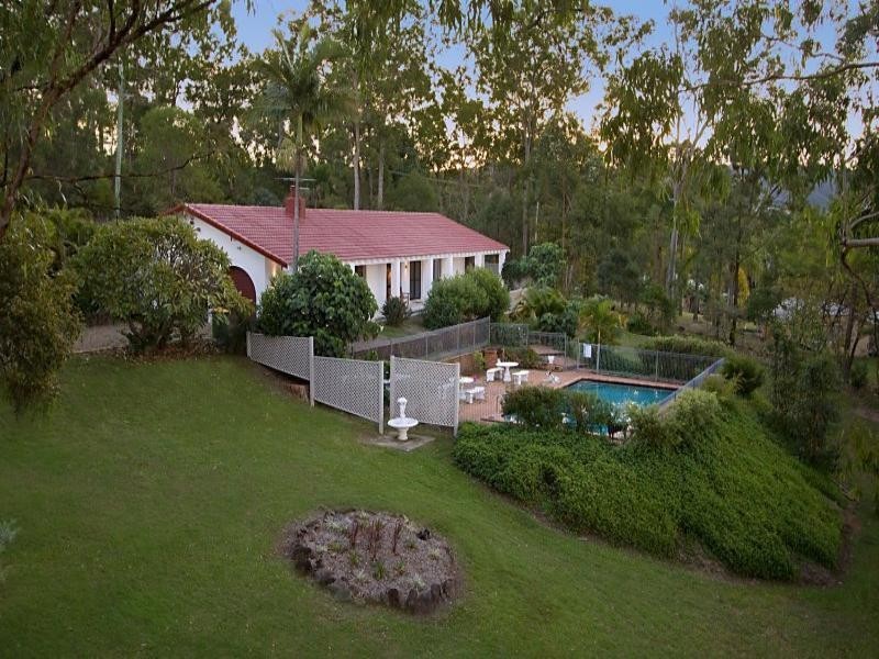 33 Bertana Drive, Mudgeeraba QLD 4213