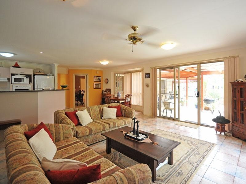 25 Outrigger Drive, Robina QLD 4226