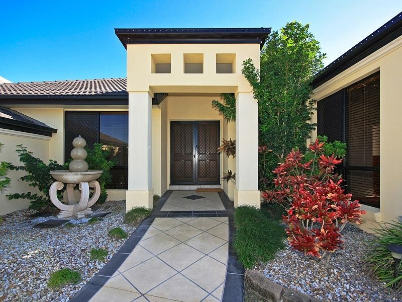 19 Mountain Ash Circuit, Robina QLD 4226