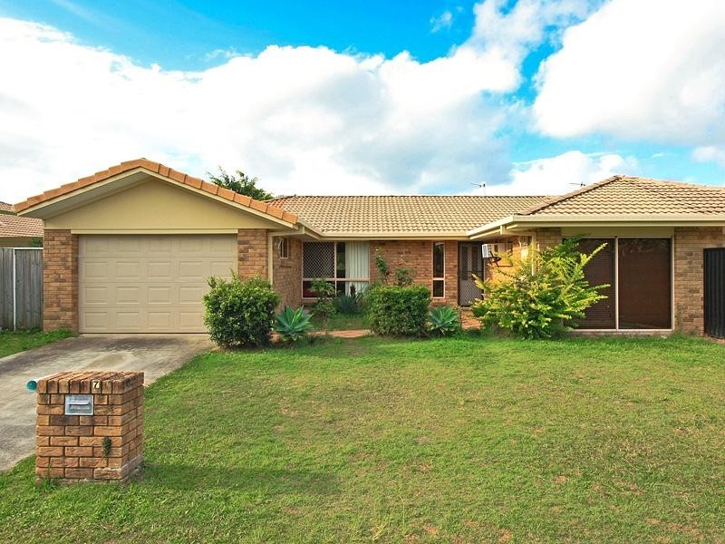 7 Southlake Drive, Varsity Lakes QLD 4227