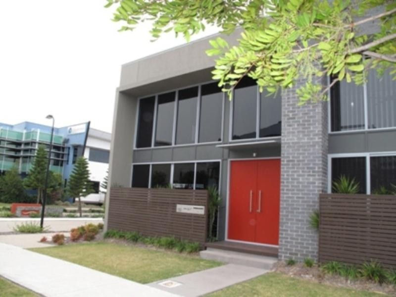 153 Varsity Parade, Varsity Lakes QLD 4227