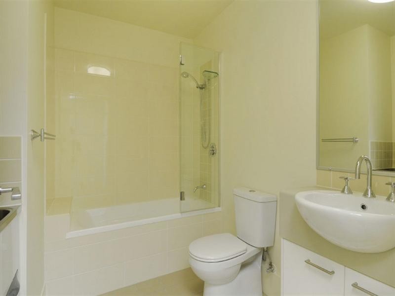 103/111 Lindfield Road, Helensvale QLD 4212