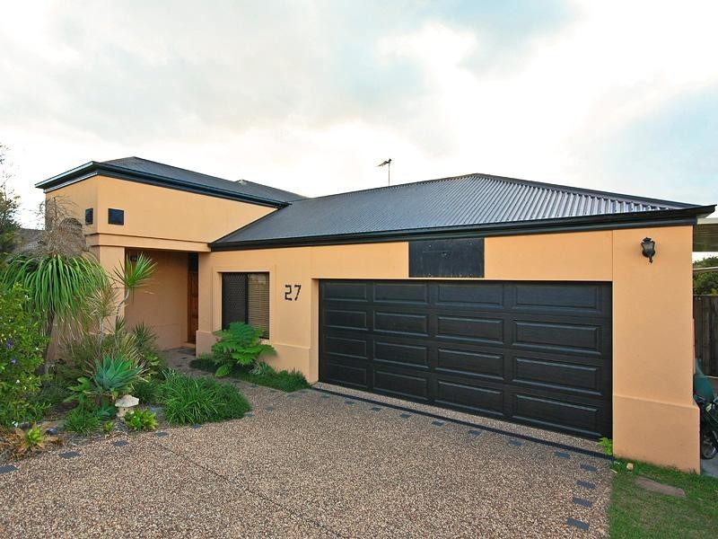 27 Gerona Circuit, Varsity Lakes QLD 4227