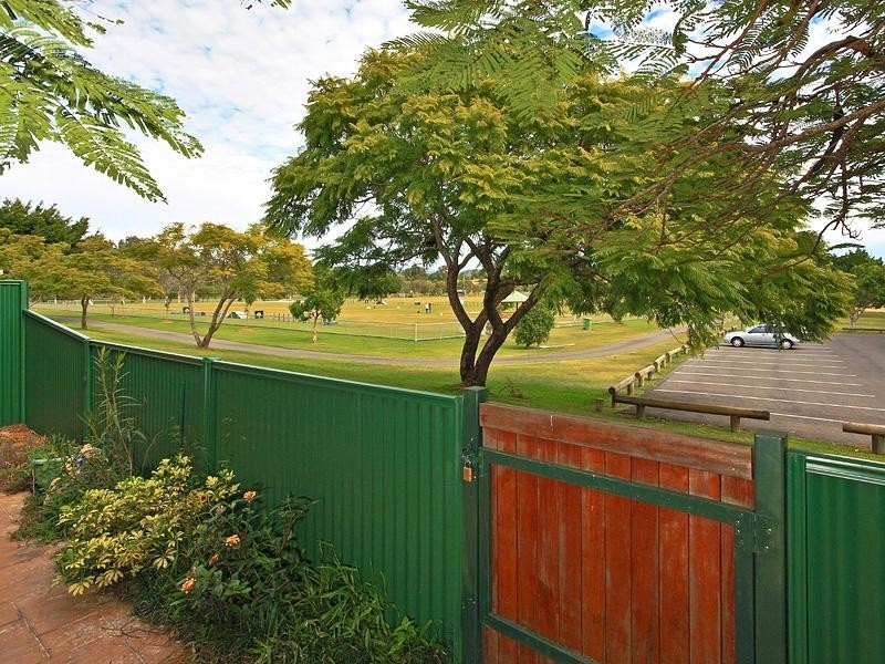 4/44 Frascott Avenue, Varsity Lakes QLD 4227