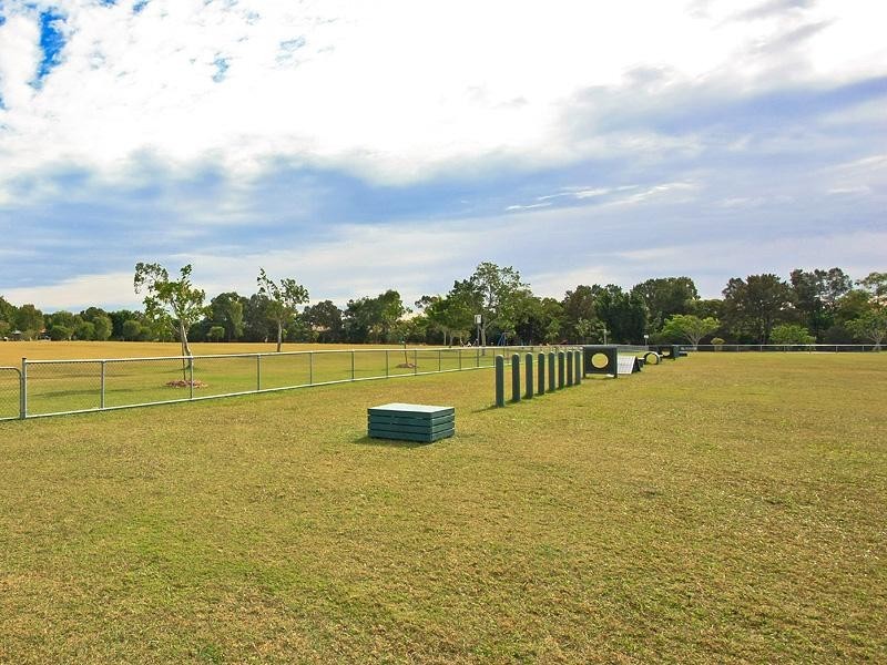 4/44 Frascott Avenue, Varsity Lakes QLD 4227