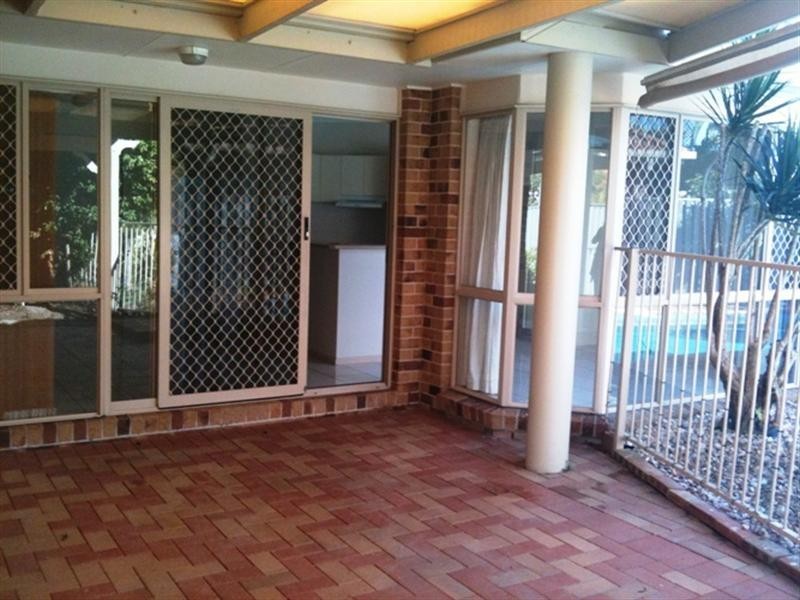 14 Wattle Park Lane, Robina QLD 4226