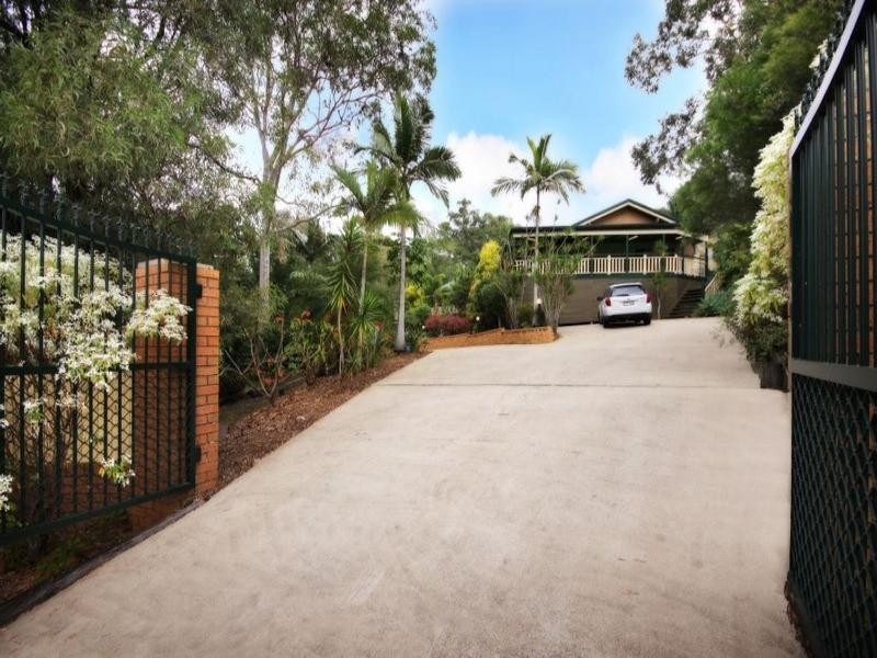 18 Alkira Way, Worongary QLD 4213