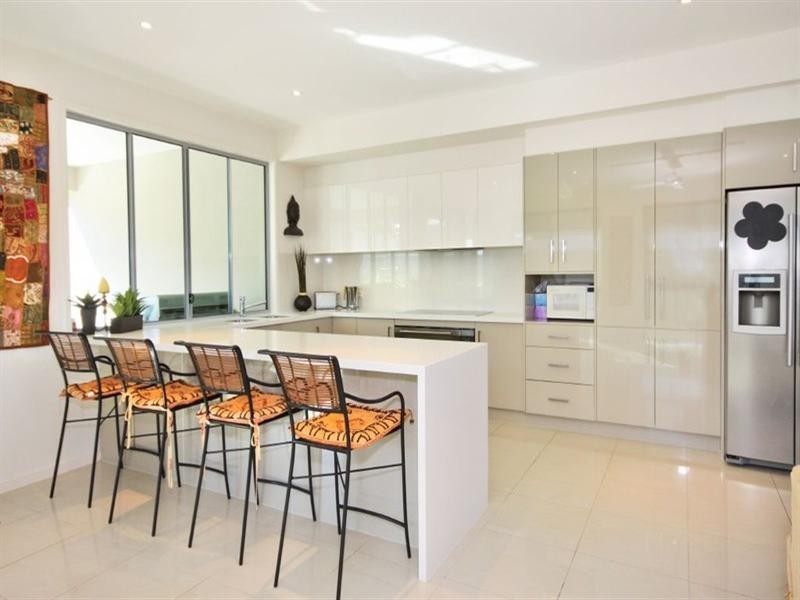 9 Caprice Street, Mudgeeraba QLD 4213