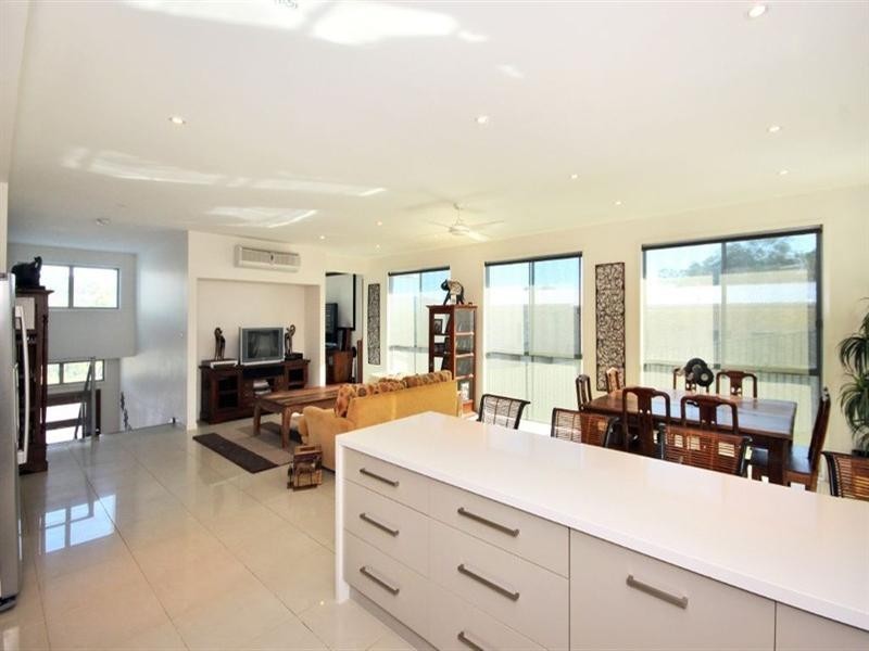 9 Caprice Street, Mudgeeraba QLD 4213