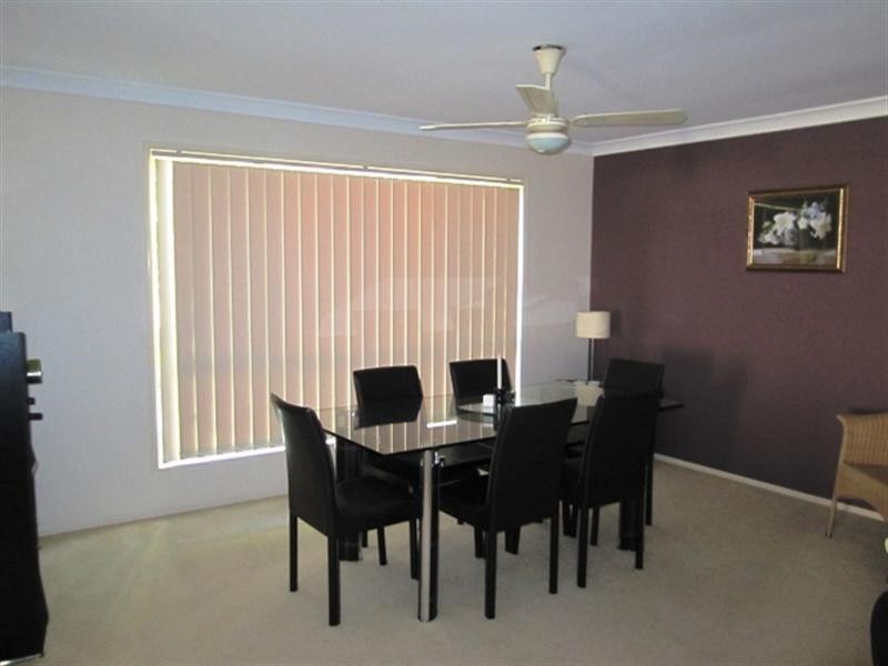 5A Merrilaine Crescent, Merrimac QLD 4226
