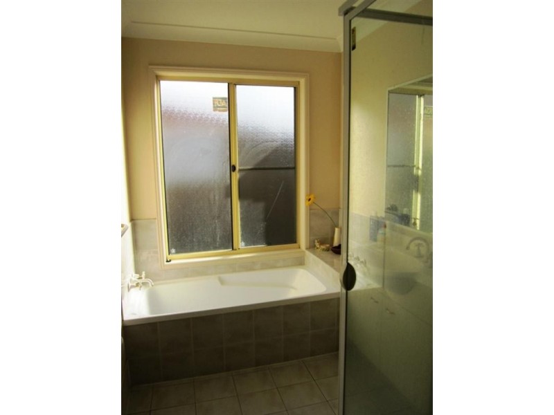 5A Merrilaine Crescent, Merrimac QLD 4226