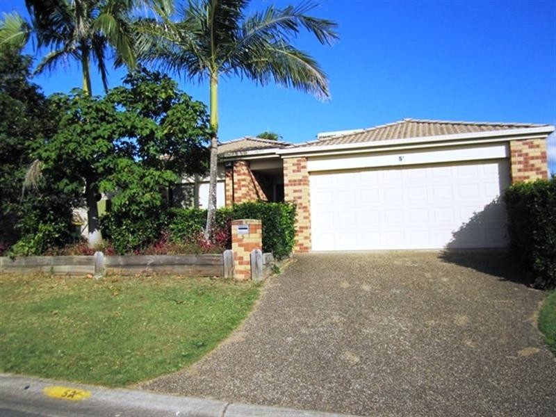 5A Merrilaine Crescent, Merrimac QLD 4226