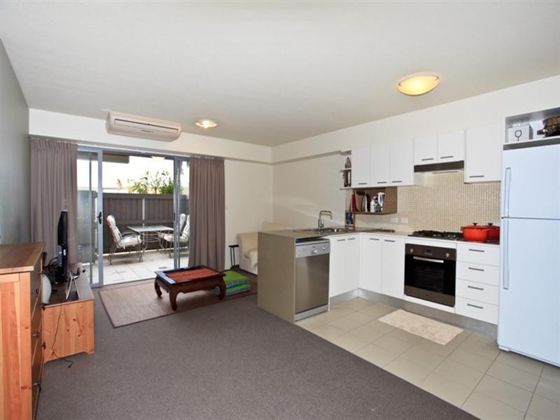 2102/111 Lindfield Road, Helensvale QLD 4212