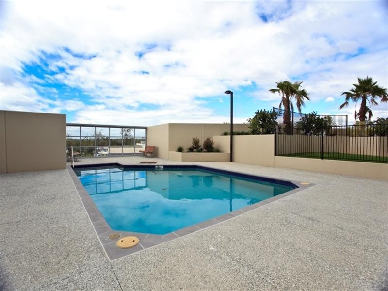 2102/111 Lindfield Road, Helensvale QLD 4212