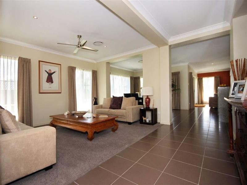 22 Tolga Road, Mudgeeraba QLD 4213